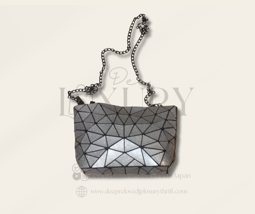 Bao Bao Issey Miyake Geometric Chain Bag — Silver | Vintage Pre-Loved