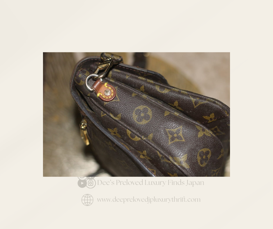 Louis Vuitton Pochette Métis — Monogram Canvas Crossbody