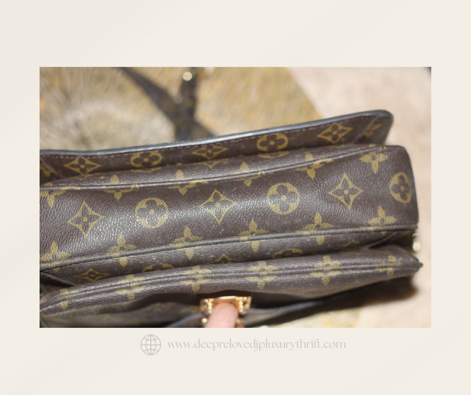 Louis Vuitton Pochette Métis — Monogram Canvas Crossbody