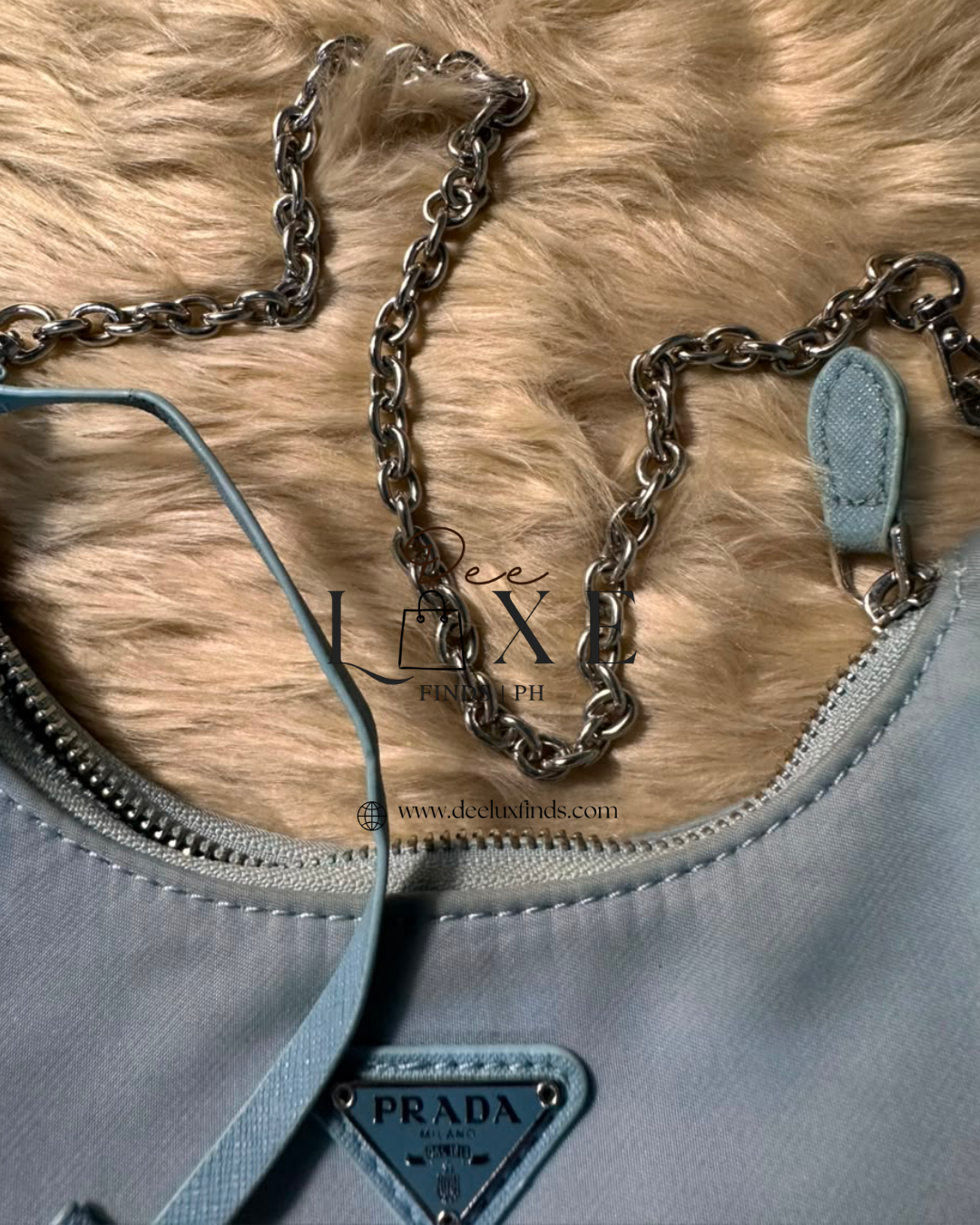 Prada Re-Edition 2005 Blue - bottom scuff marks