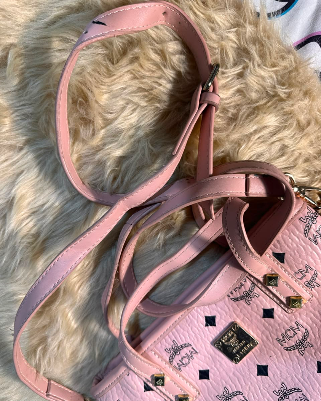 MCM Stark Mini Pink - bottom view